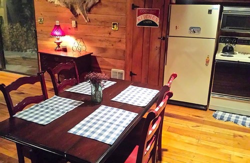 Champion Cabin | Charmingly Rustic Weekend Getaway in the Mountains near Pittsburgh, Pennsylvania