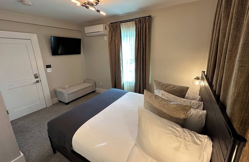 Newport Hotel | Cheerful 1 Bed/1 Bath/Dog friendly in the heart of Newport