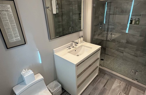 Newport Hotel | Cheerful 1 Bed/1 Bath/Dog friendly in the heart of Newport
