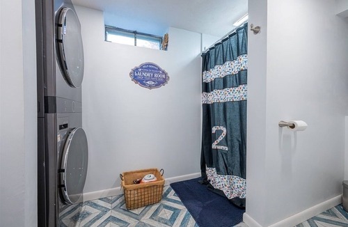 Northborough House | Cheerful Villa with a huge backyard (3Beds2Baths)