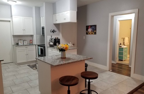 Cherry Street Villa | Cherry St Luxury-Shopping ,Food, Fun, Night Life, Rt 66, Hospitals, Dwtn