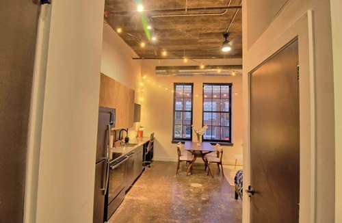 Midtown Hotel | Chic Ultramodern Studio Loft w/Designer Features