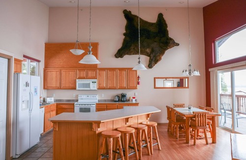 Sitka Condo | Chichigof Suite at Island View