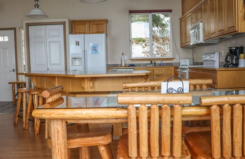 Sitka Condo | Chichigof Suite at Island View