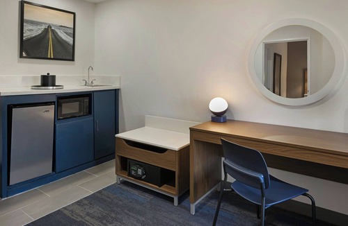 Santa Ana Hotel | City Express by Marriott Santa Ana/Orange County Airport