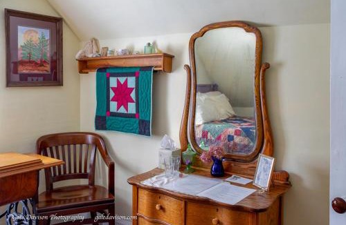 Jefferson Bed & Breakfast | Clary Lake Bed and Breakfast