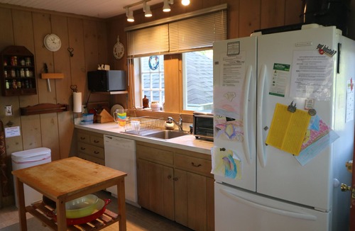 Kennebunk House | Classic Beach Cottage - 6/27-7/3 - HUGE DISCOUNT - 3,850 dollars - 6 nights