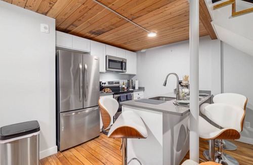 Providence Apartment | Classic Italian Getaway Loft | Providence Gem
