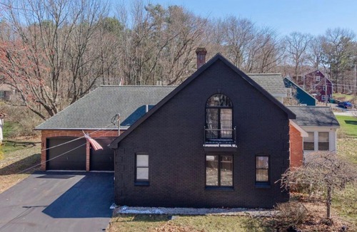 Northbridge House | Clifford Luxury Retreat 3BR Self Check In Home