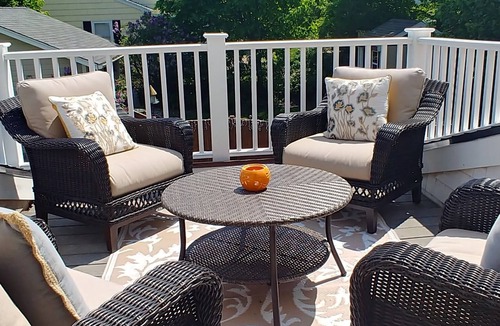 Newport East Apartment | Close to Beaches and All Newport Activities. Pet Friendly! Updated pictures.