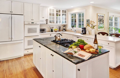 West Tisbury House | Close to Lambert's Cove Beach. Pastoral setting. Elegant farmhouse & guest house