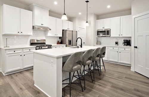 Bayside House | Coastal Marsh-Beautiful 5 Bedroom Home in America's Coolest Small Town!