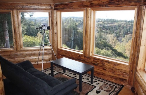 Nikolaevsk House | Coastal Vista, Log Home Overlooking Cook Inlet