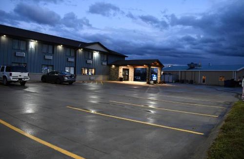 Trenton Hotel | Cobblestone Inn & Suites - Trenton