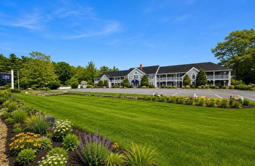 Edgecomb Hotel | Cod Cove Inn, BW Signature Collection-Boothbay Harbor Area