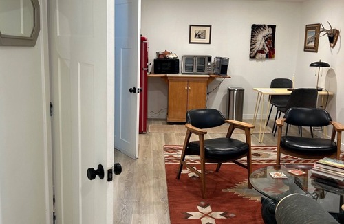 Manhattan Apartment | Colorado Chalet-"Taste" of Colorado in KS, Private entrance One Bed Suite