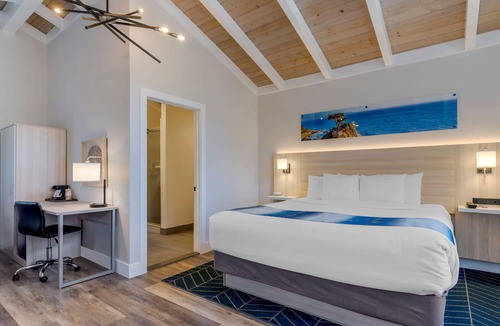 Northeast Carmel Hotel | Comfort Inn Carmel By The Sea