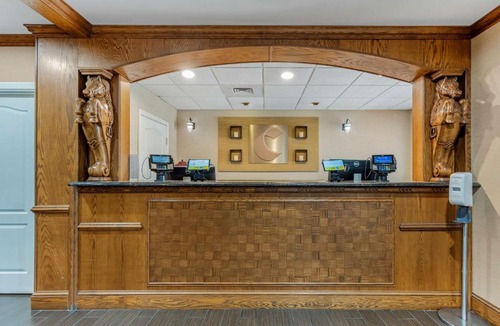 Dover Hotel | Comfort Inn & Suites Dover near Speedway