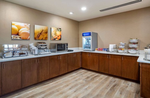 Harrisonburg Hotel | Comfort Inn & Suites Harrisonburg