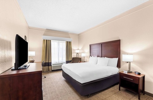 Heath Hotel | Comfort Inn & Suites Heath - Newark South
