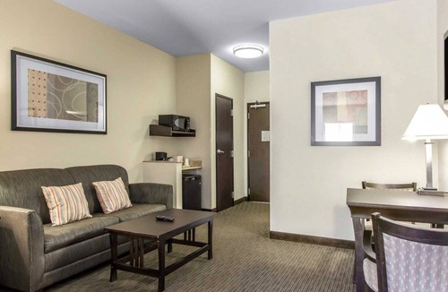 Central Oklahoma City Hotel | Comfort Inn & Suites Oklahoma City West - I-40