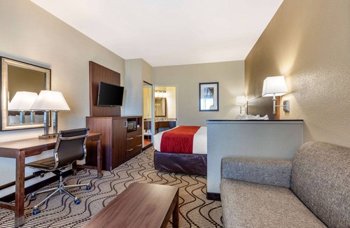 Santa Ana Hotel | Comfort Inn & Suites Orange County John Wayne Airport