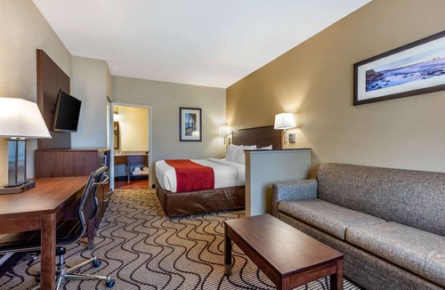 Santa Ana Hotel | Comfort Inn & Suites Orange County John Wayne Airport