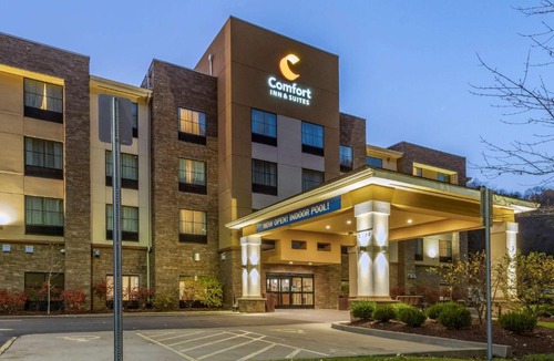 South Hills Hotel | Comfort Inn & Suites Pittsburgh South