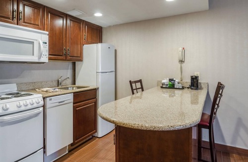 West Springfield Hotel | Comfort Inn & Suites West Springfield