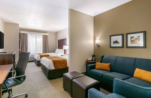 Hopkinsville Hotel | Comfort Suites Hopkinsville near Fort Campbell