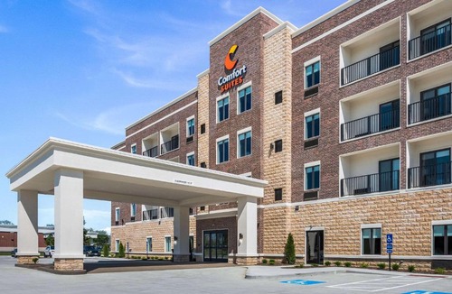 Marysville Hotel | Comfort Suites Marysville Columbus - Northwest