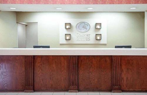 Mineralwells Hotel | Comfort Suites Parkersburg South