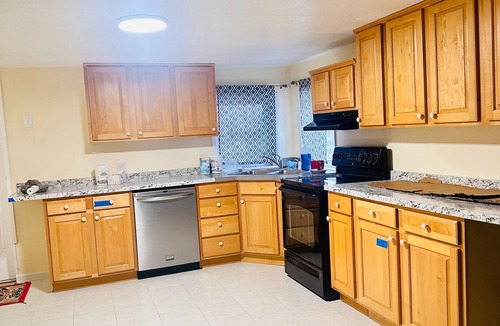 Mechanicsburg House | Comfortable 3BR Home with 2 full Baths, Sleeps 6, Mechanicsburg 17050