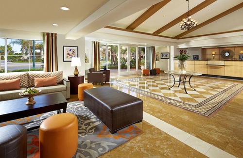 Anaheim Resort Hotel | Comfortable Anaheim Escape w/Pool Onsite | 1.0 mi to Downtown Disney District