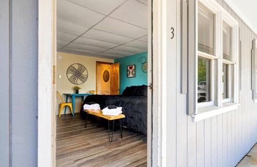 Old Orchard Beach Hotel | Comfortable Room with 2 Beds Just a Short Walk from the Beach