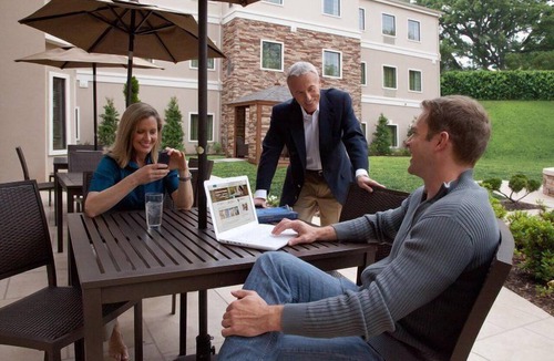 Rossford Apartment | Comfortable Studio Suite in Rossford | Shared Indoor Pool + FREE Breakfast!