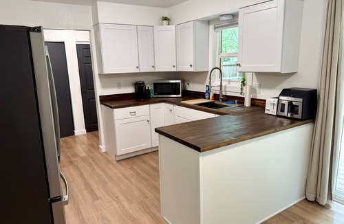 Northeast Anchorage House | Completely Remodeled 3-bedroom, 1 bath house, base of Chugach Mtns in Anchorage!
