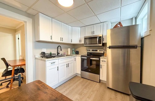 Concord Apartment | Concord, NH - Entire Place - Pet Friendly - Mins to Elliot - Queen Bed