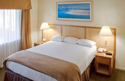 Callender Hotel | Convenient Family Beach Stay w/3 Comfortable Units! Free Parking, Onsite Pool!