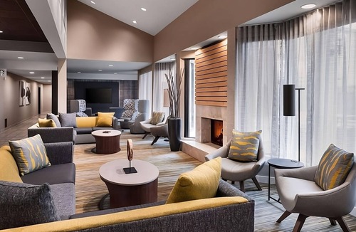 Middletown Hotel | Convenient Stay Along Route 114 | Access to Local Attraction | 3 Rooms w/Pool