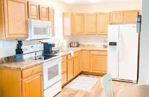 West Logan House | Cottage 304, 2 Bed w/Fire Pit, near trails!