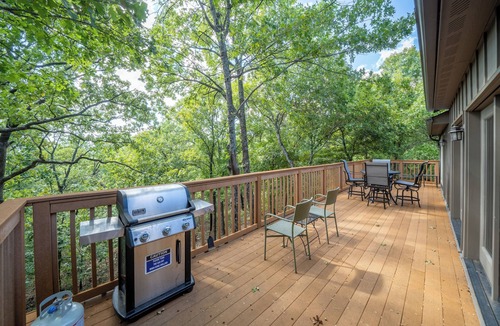 Bixby Cottage | Cottage on 160 Acres | Stocked Lakes | Firepit | 30 Minutes to Tulsa