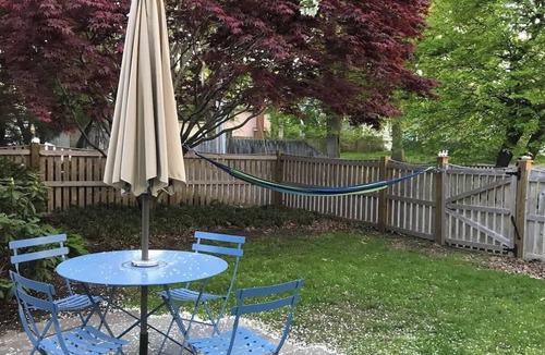 Concord Apartment | Cottage Suite "A" - Walk to Shops, Train, History
