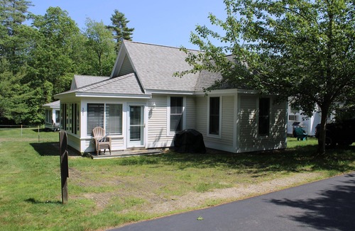 Summer Village Cottage | Cottages at Summer Village, fully furnished cottage, Wi-fi, heated pools, hot tub