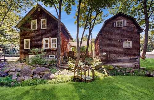 Jefferson House | Country home w/stream, yard, garden, snowmobile access, nr Santa's Village