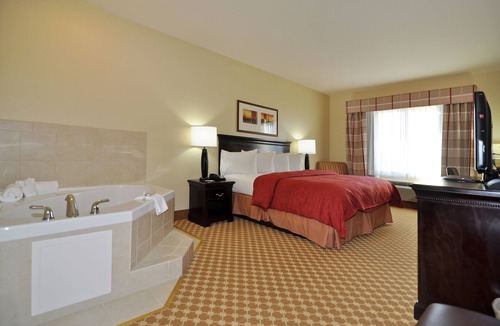Conway Hotel | Country Inn & Suites by Radisson, Conway, AR