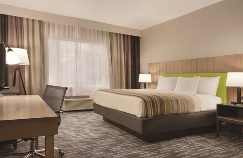 Central Oklahoma City Hotel | Country Inn & Suites by Radisson, Oklahoma City-Bricktown, OK