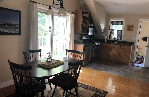 York Harbor House | Couples Getaway In The Heart Of The Harbor
