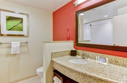 Bridgeport Hotel | Courtyard by Marriott Bridgeport Clarksburg