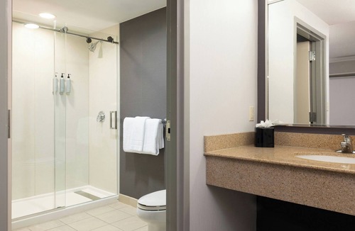 Dorchester Hotel | Courtyard by Marriott Boston-South Boston
